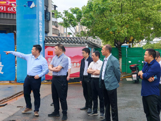 江宇实地调研重点道路建设项目